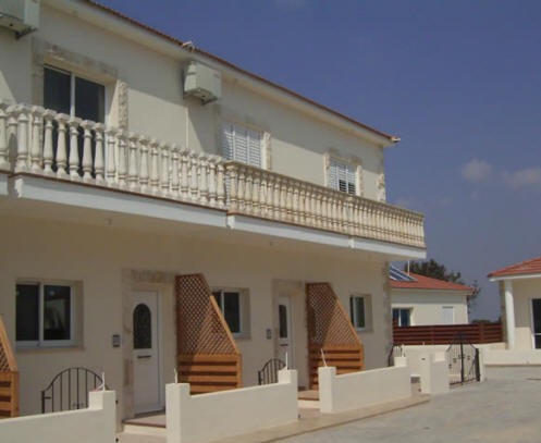 2 bed house frenaros