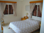 JL1_Protaras_bedroom2.jpg (133825 bytes)