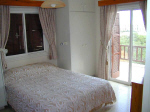 JL1_Protaras_bedroom.jpg (125273 bytes)