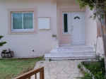 cyprus_property_rent_outside_house.jpg (47132 bytes)